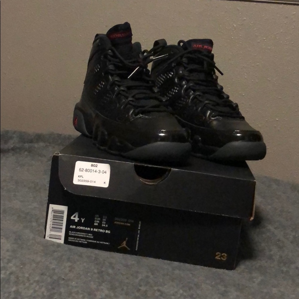 Air Jordan Retro 9 Bred